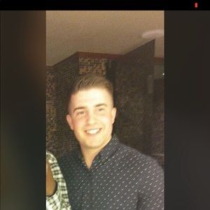 Meet your Posher, Zachary